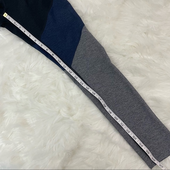 Outdoor Voices “Springs 7/8 Leggings” Grey and Blue, Size Small - Picture 8 of 8